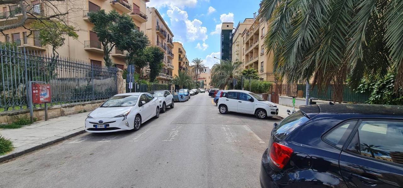 Di Fresco Apartments - Holiday House Palermo Bagian luar foto
