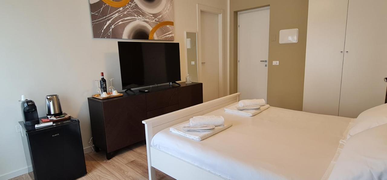 Di Fresco Apartments - Holiday House Palermo Bagian luar foto