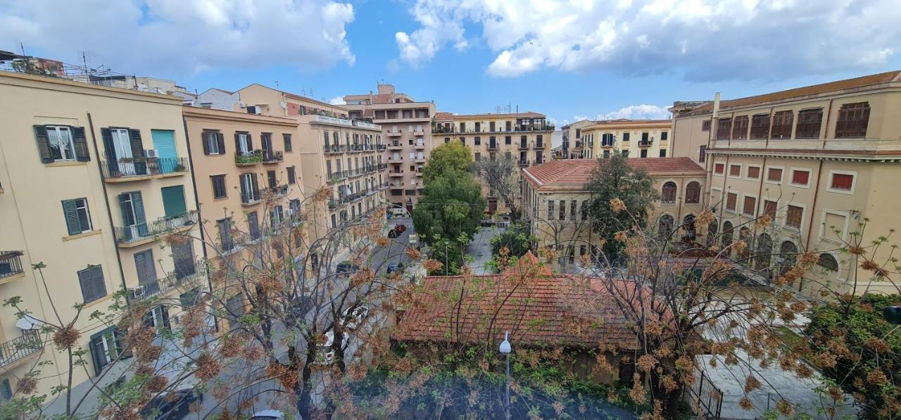 Di Fresco Apartments - Holiday House Palermo Bagian luar foto