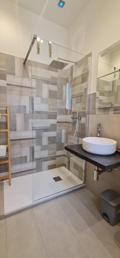 Di Fresco Apartments - Holiday House Palermo Bagian luar foto