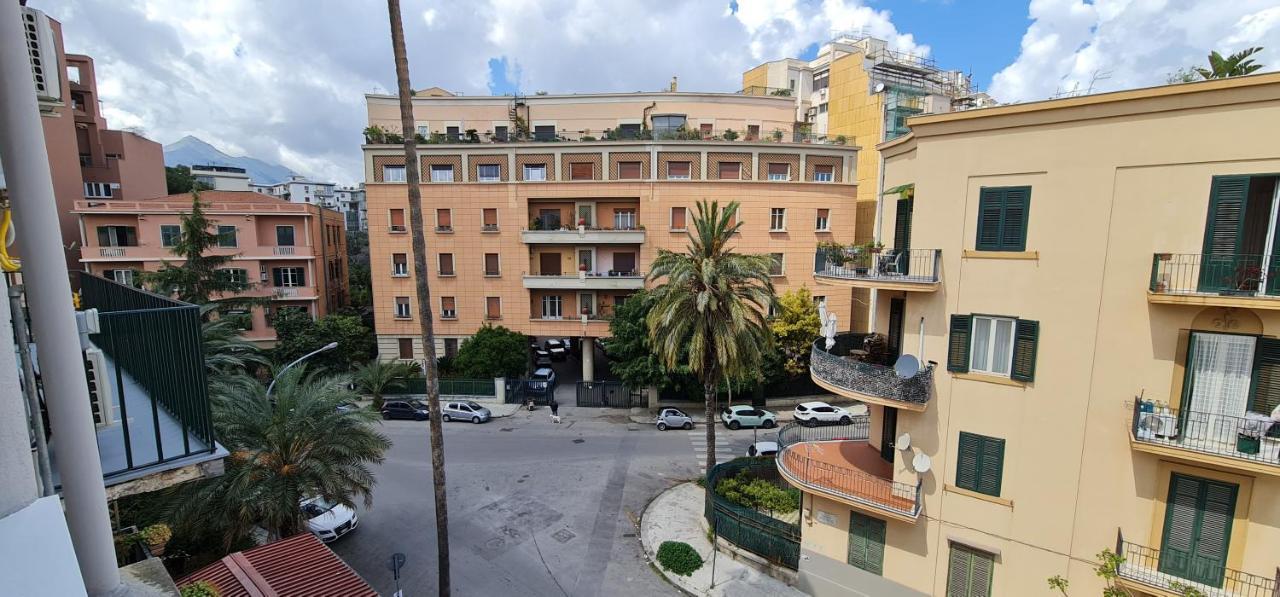 Di Fresco Apartments - Holiday House Palermo Bagian luar foto
