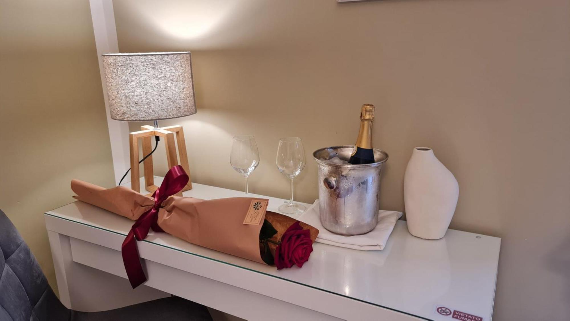 Di Fresco Apartments - Holiday House Palermo Bagian luar foto